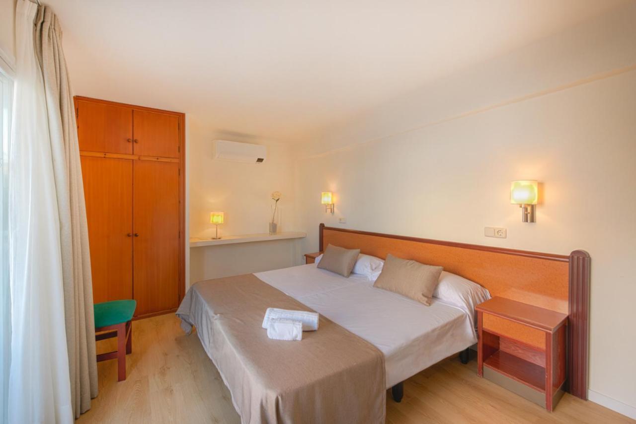 Iroco Hostal Cala d'Or  Ngoại thất bức ảnh